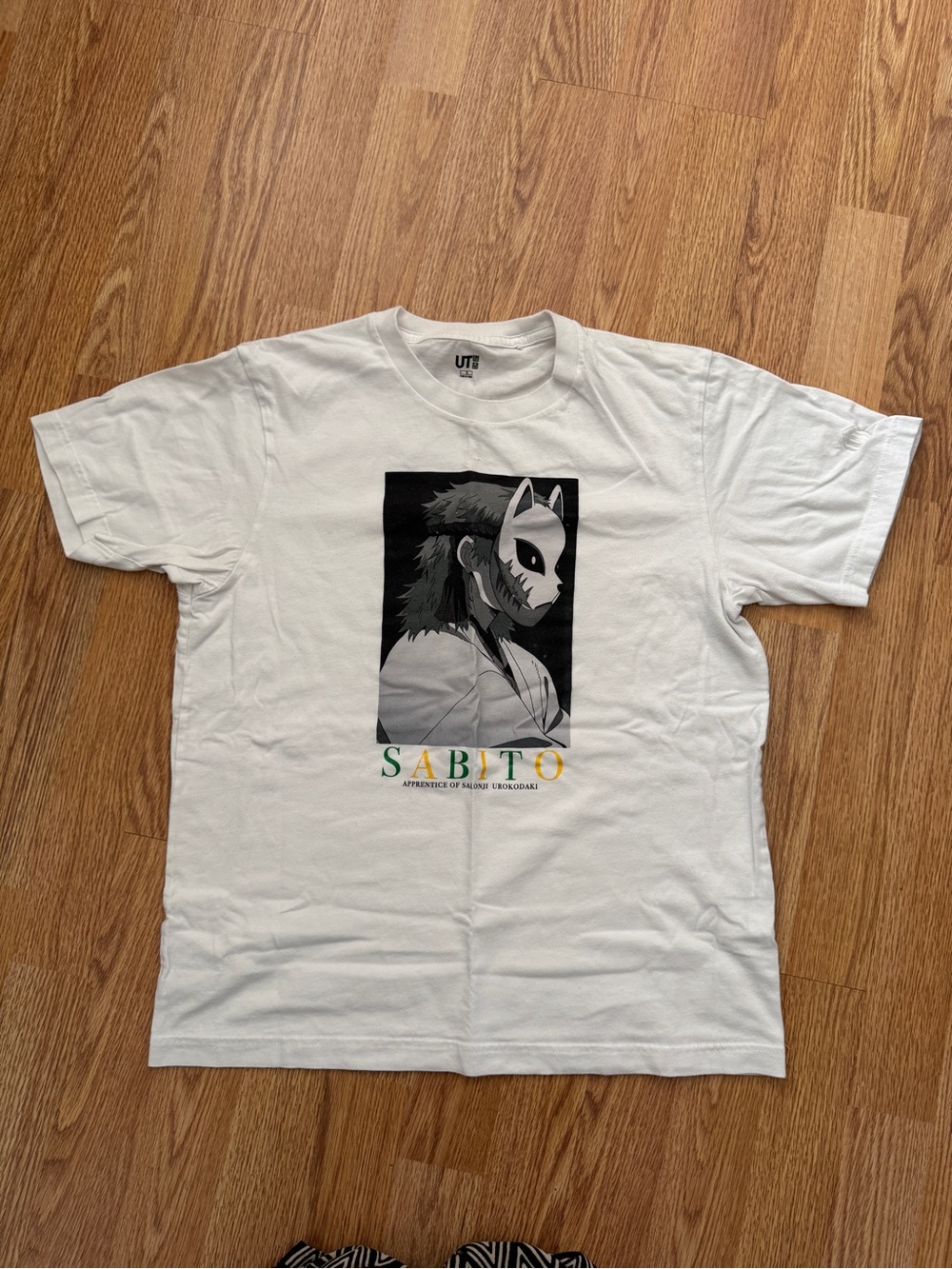 Uniqlo White Sabito Graphic Tee with Black Illustration